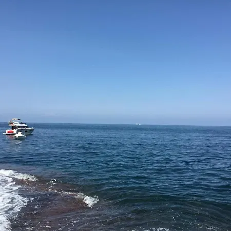 Playa Montanas Y Mas 度假居 *
